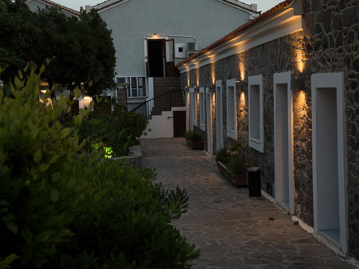 Olive Press Hotel & Apartments Mithimna Exterior foto