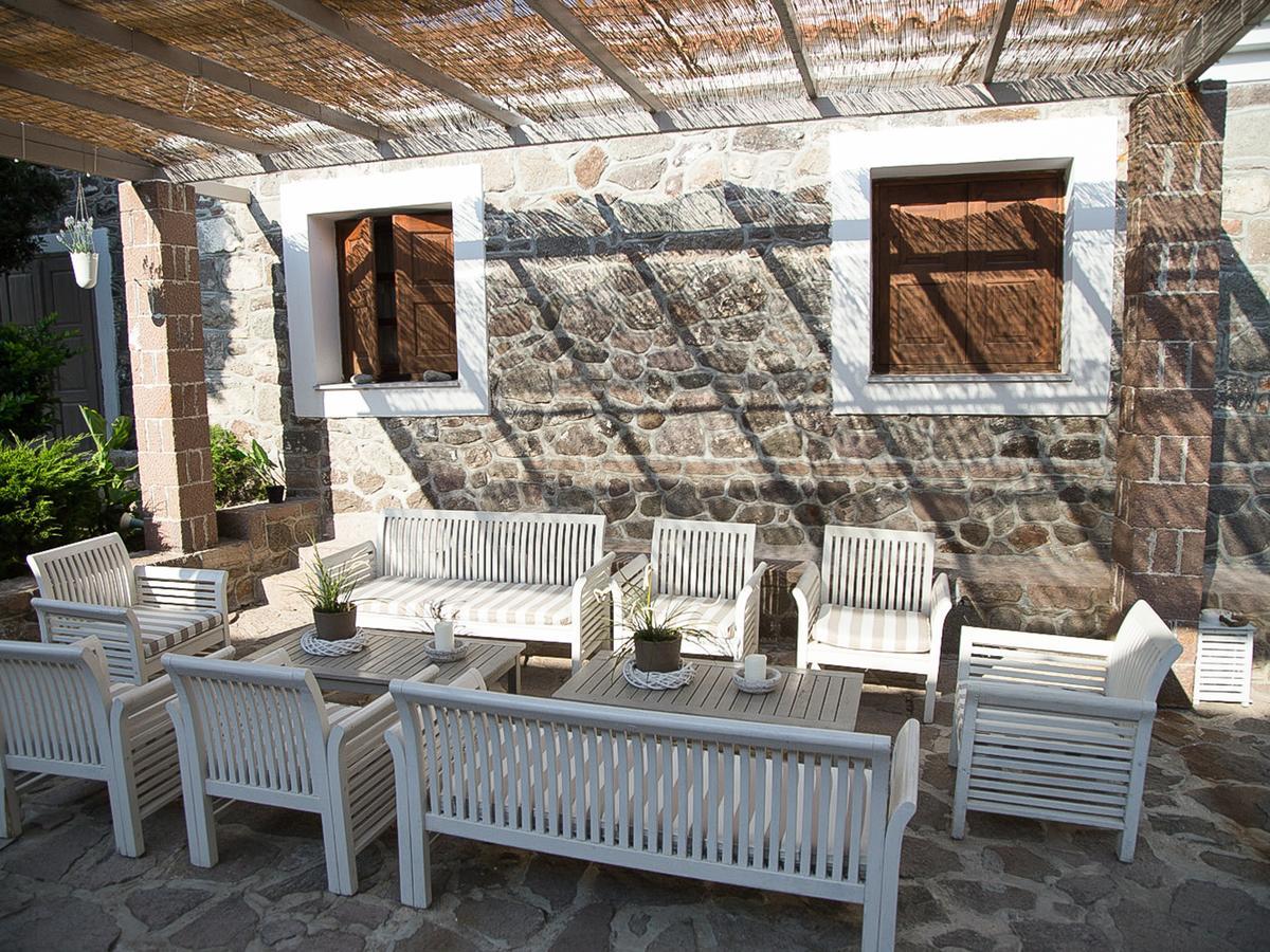 Olive Press Hotel & Apartments Mithimna Exterior foto